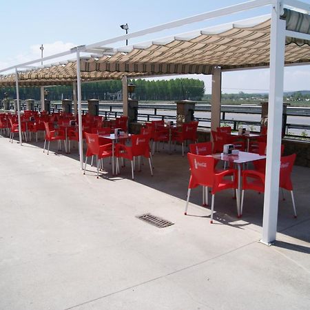 Hotel Alameda Alba De Tormes Exterior photo
