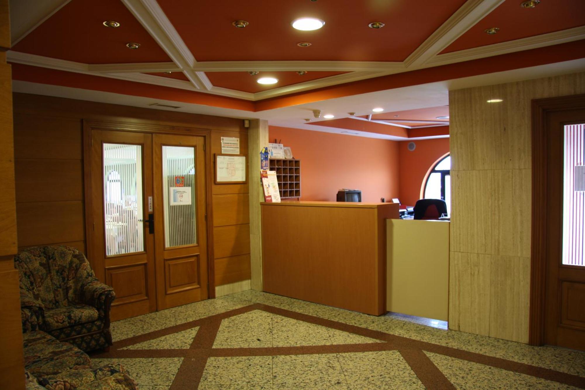 Hotel Alameda Alba De Tormes Exterior photo