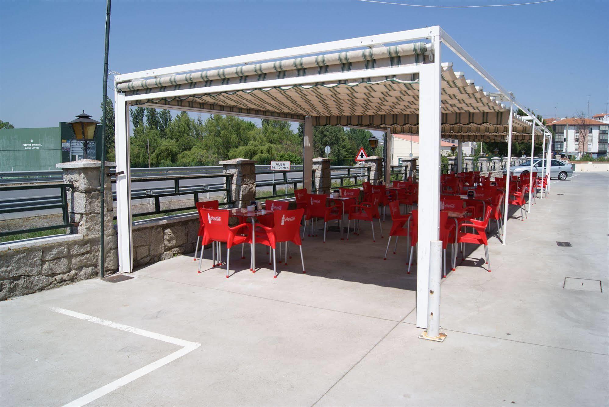 Hotel Alameda Alba De Tormes Exterior photo